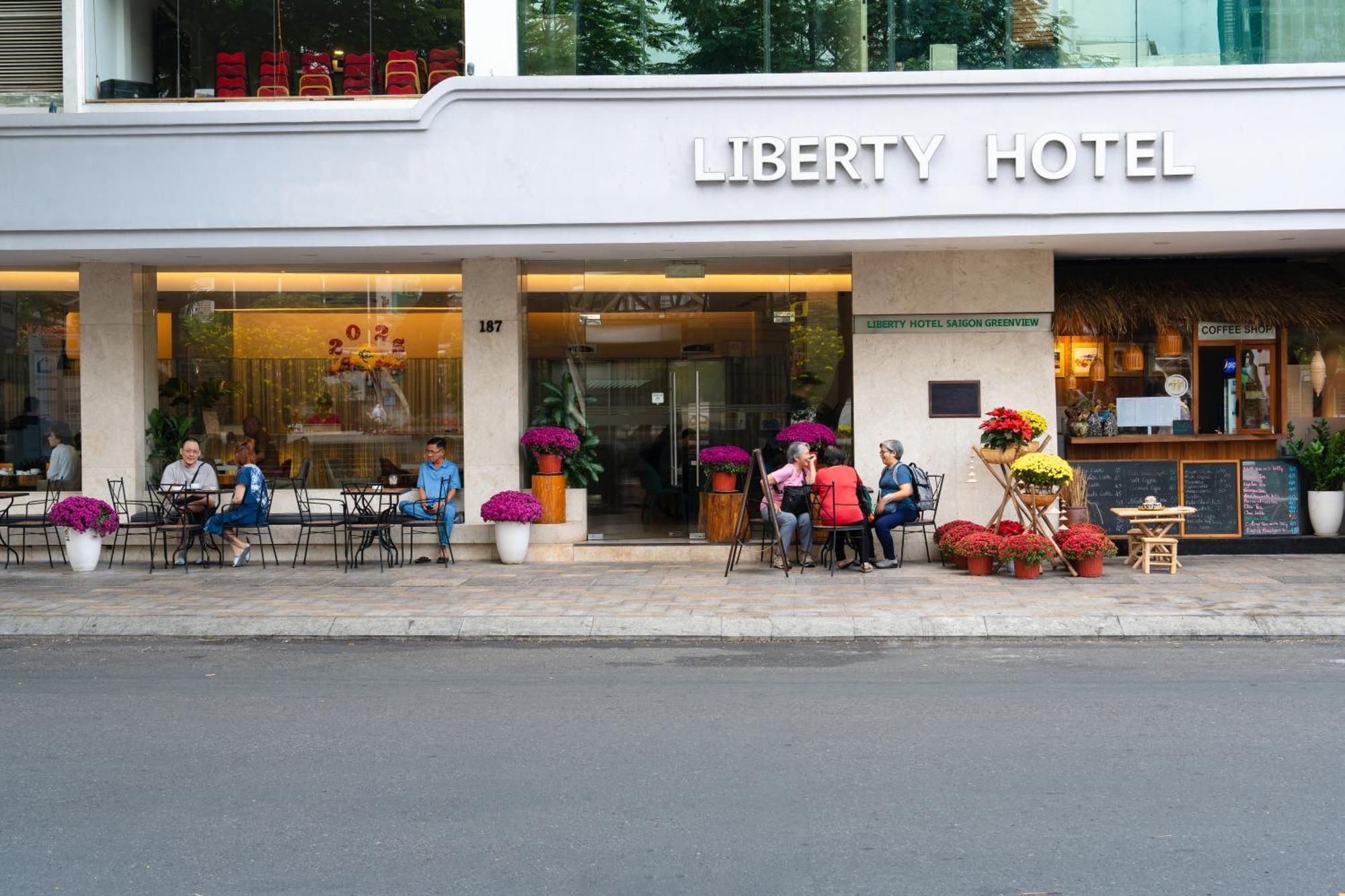 Liberty Saigon Greenview होटल
