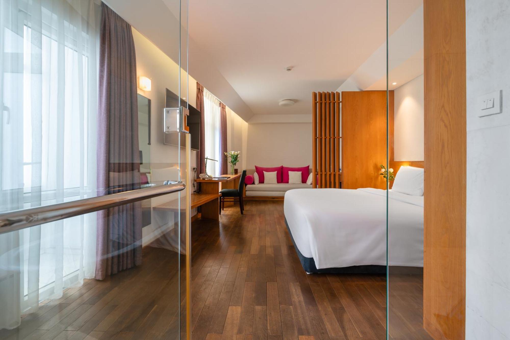 Liberty Saigon Greenview होटल Ho Chi Minh City